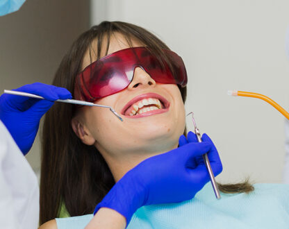 Is it Safe to Have a Dentist Pull Out an Infected Tooth?